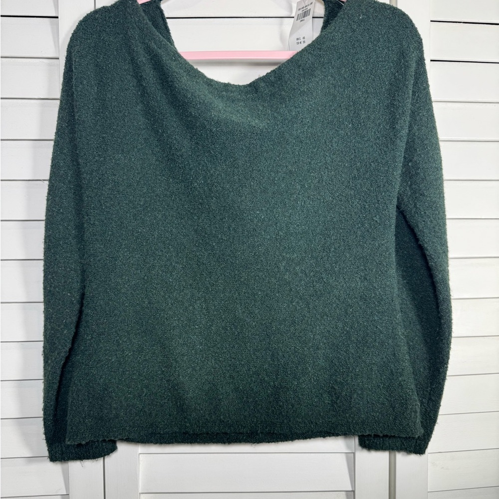 Abercrombie & Fitch Green Crew Neck Sweater